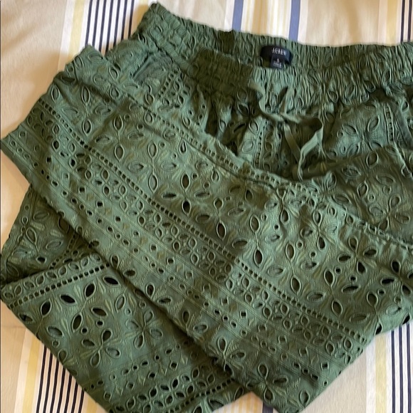 Green Eyelet pants - ankle length - Picture 1 of 1